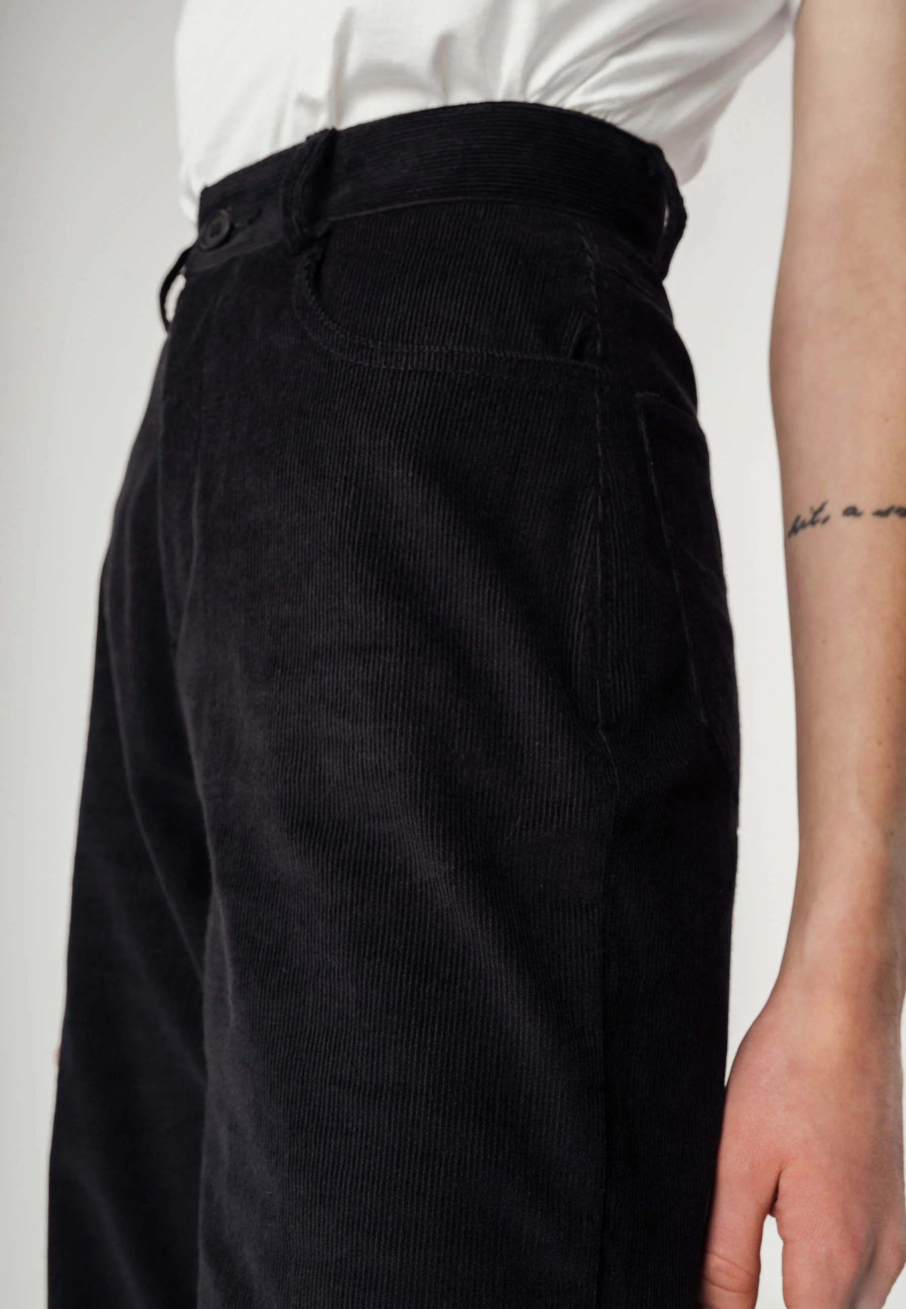 Cord Hose mit hohem Bund und weitem Bein Style OORJA - Image 24