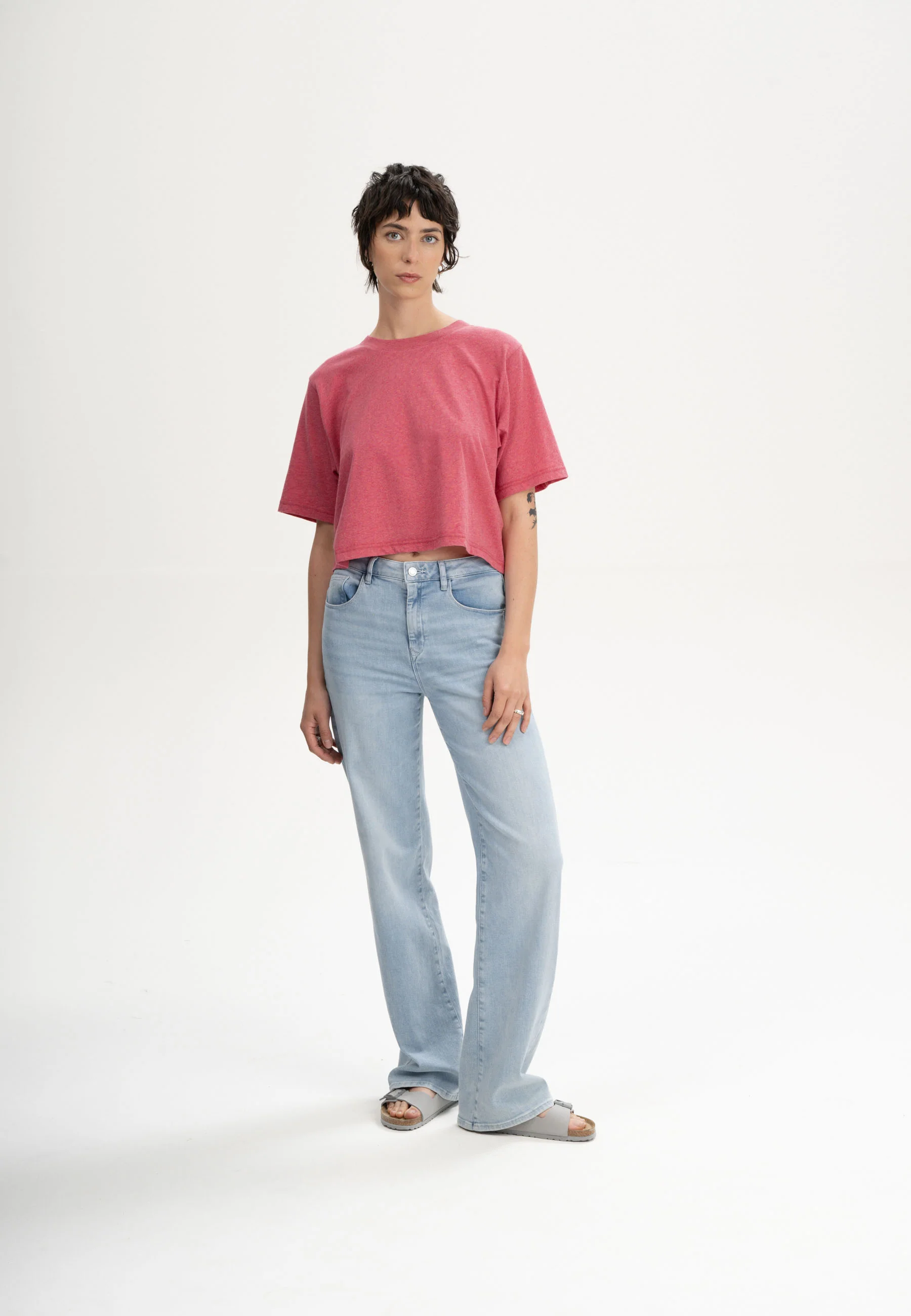 Cropped T-Shirt Style DESNA - Image 58