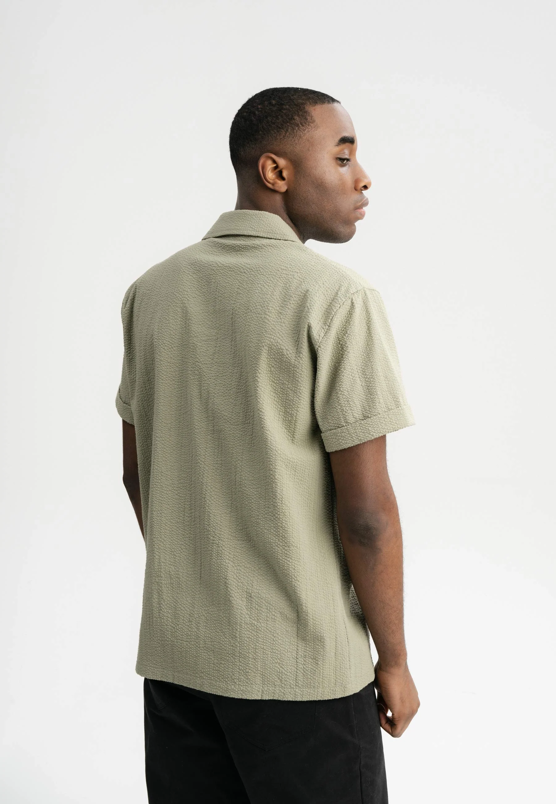 kurzärmliges Hemd mit Bowling-Kragen Style MOHAN - Image 8