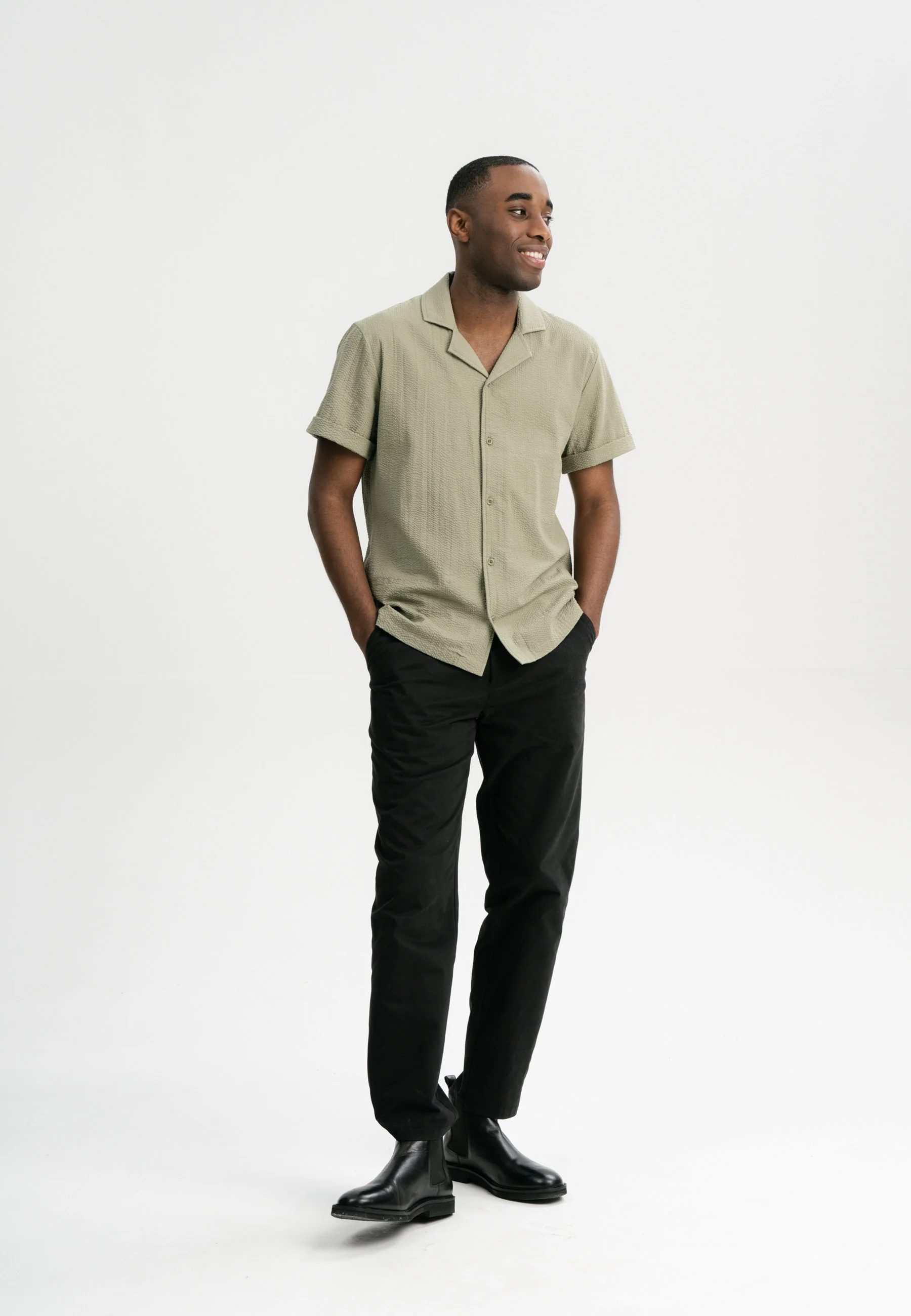 kurzärmliges Hemd mit Bowling-Kragen Style MOHAN - Image 9