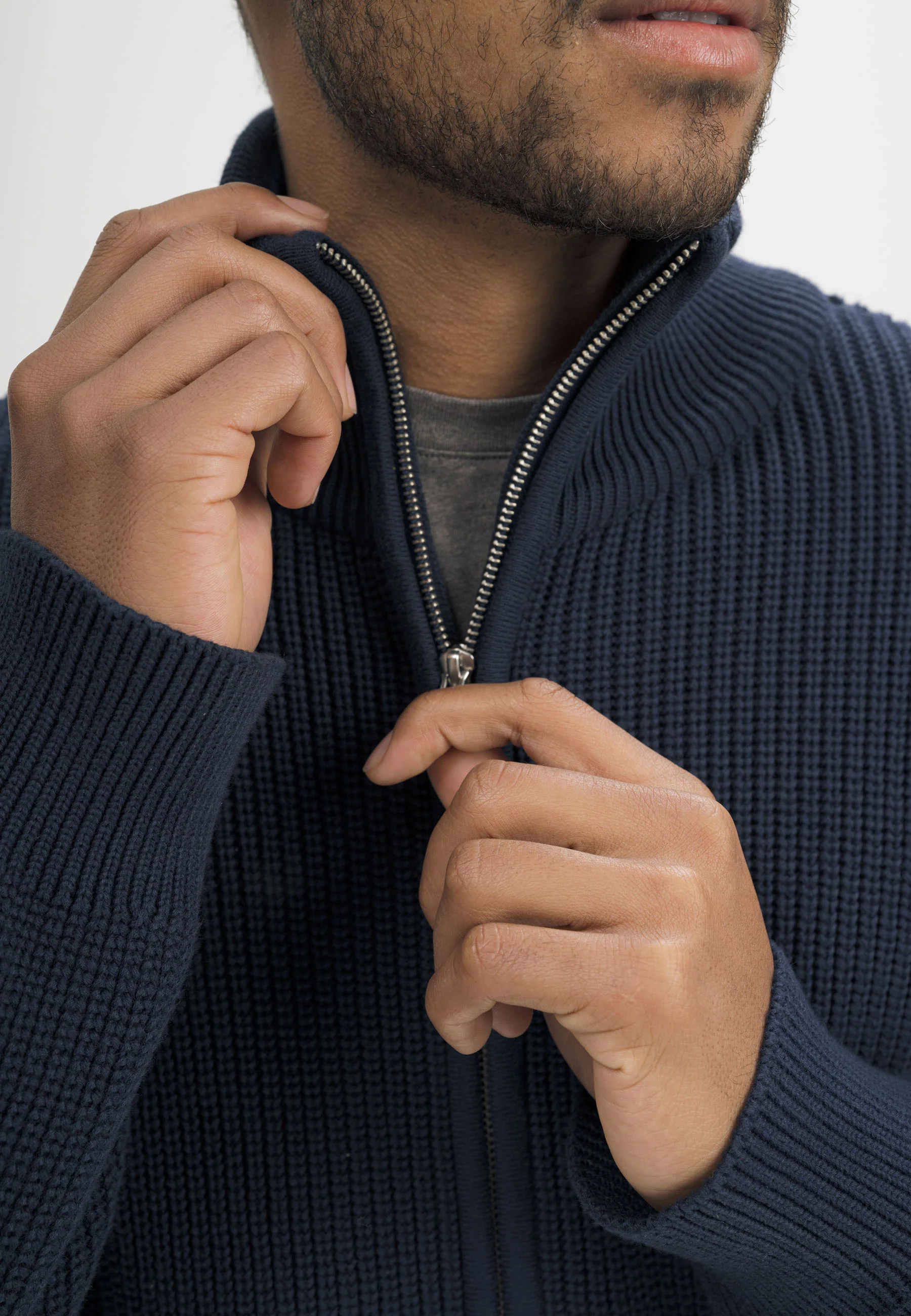 Rippstrick Jacke Style TAKSH - Image 19