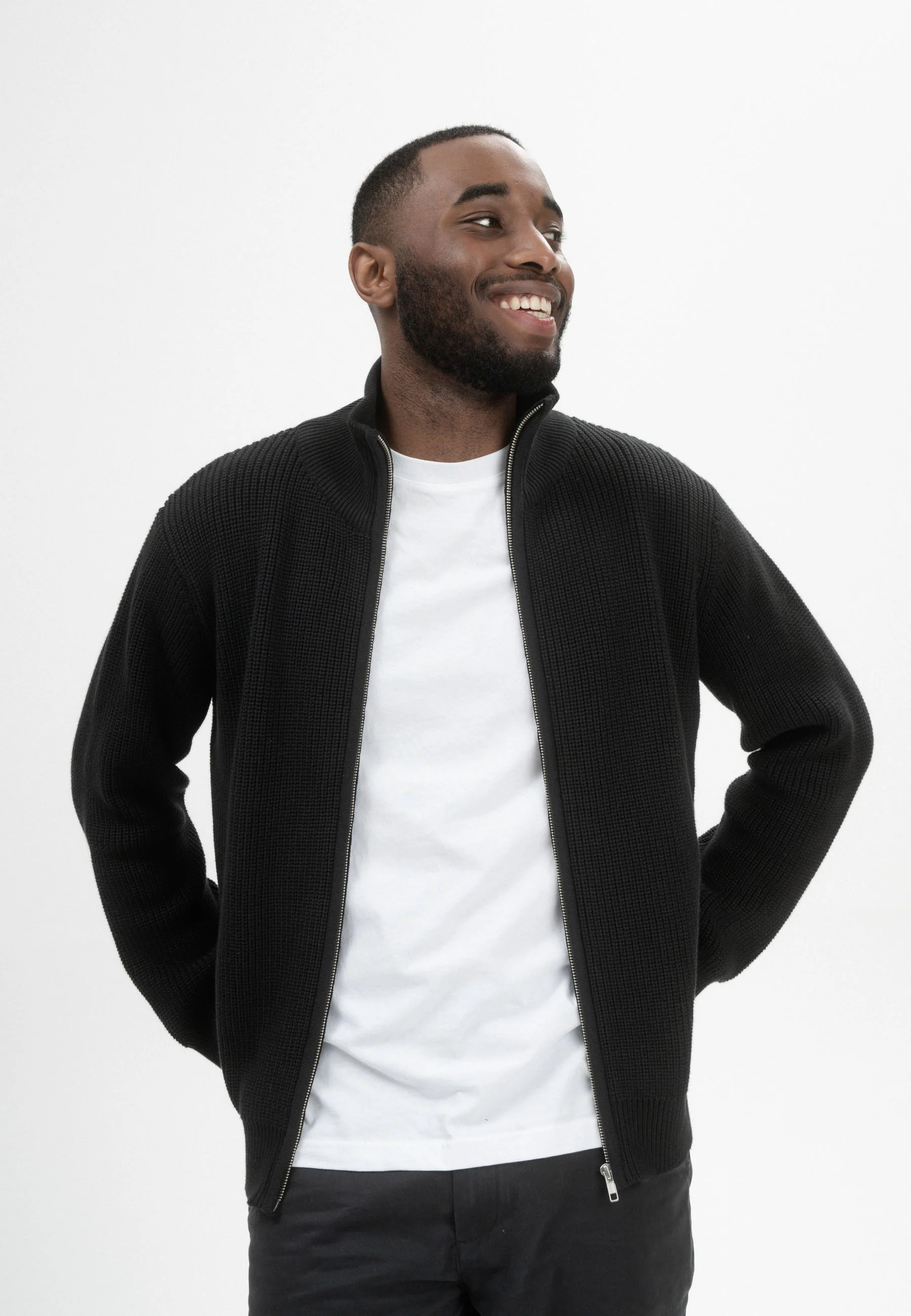 Rippstrick Jacke Style TAKSH - Image 5