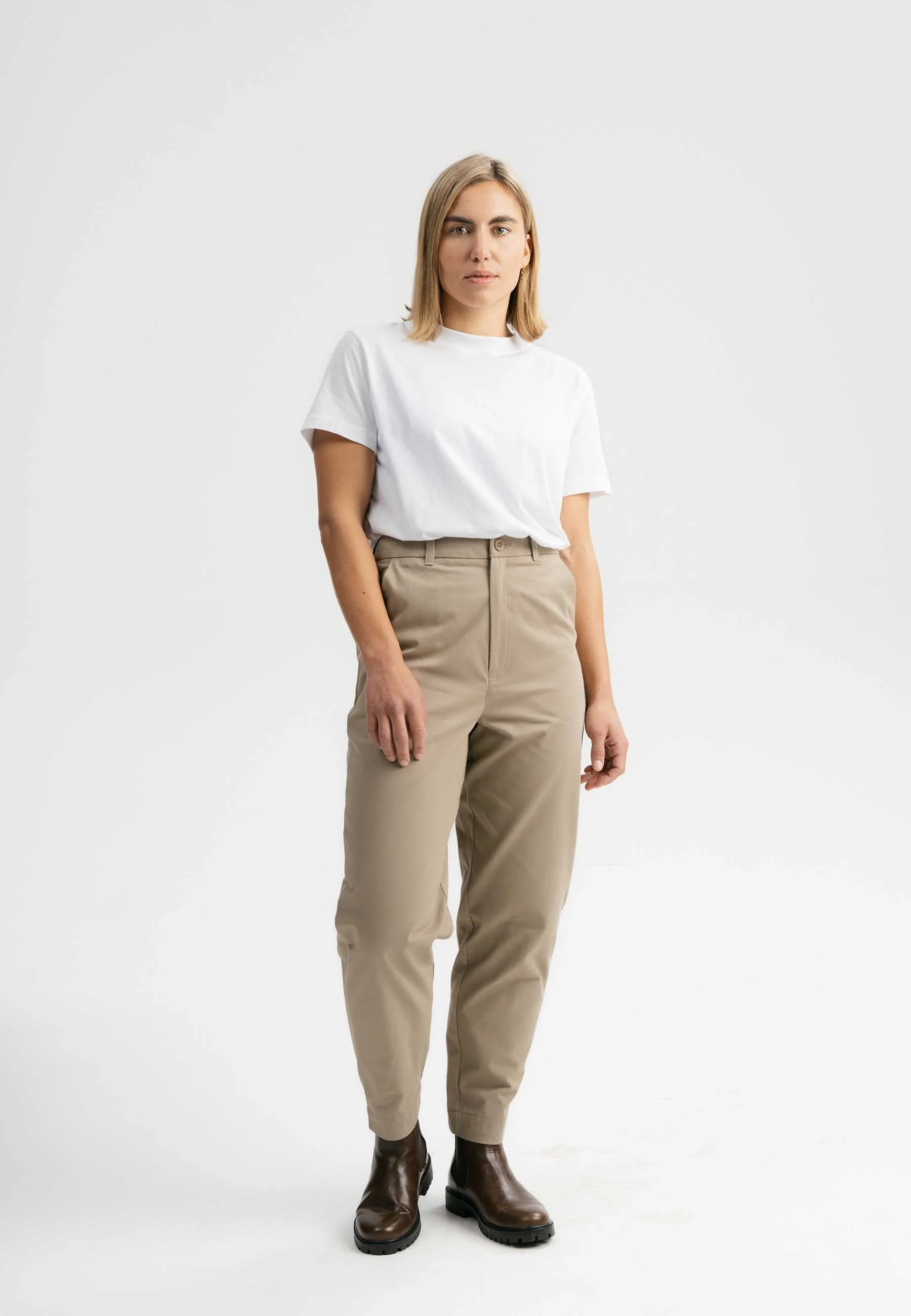 Hose mit hohem Bund und schmal zulaufendem Bein Style JANAKI - Image 16