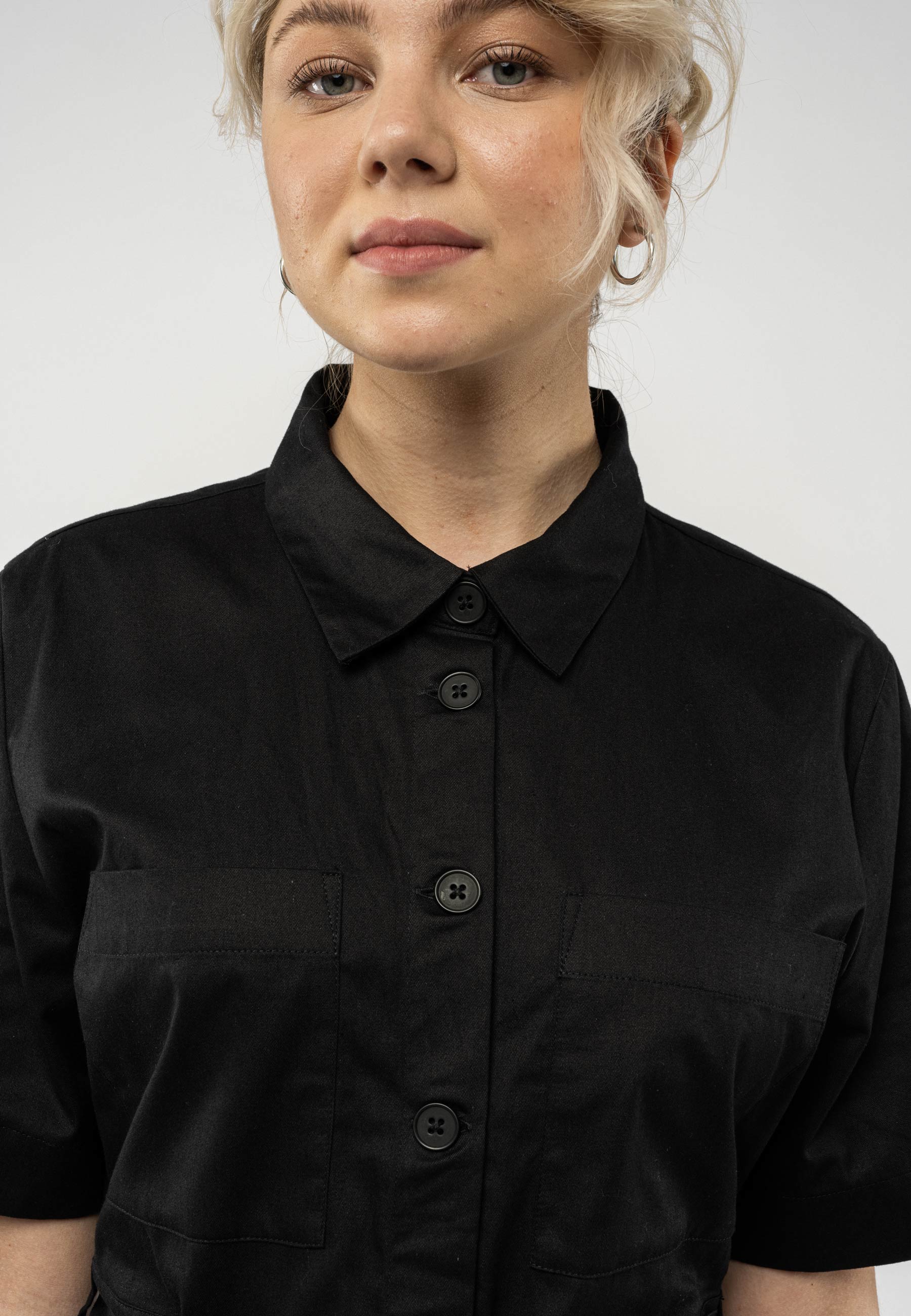 Kurzer Jumpsuit SANELA - Image 10