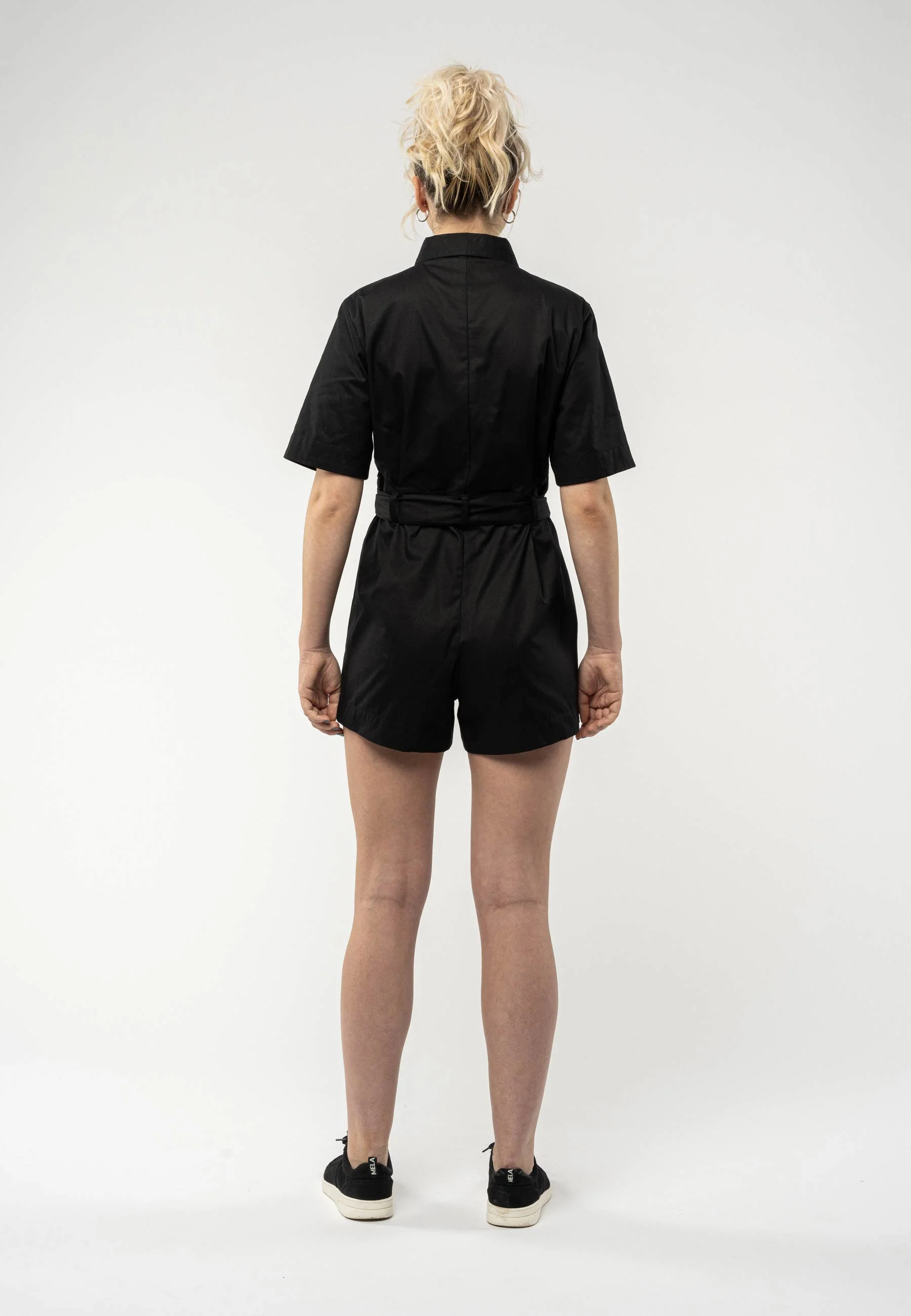 Kurzer Jumpsuit SANELA - Image 7