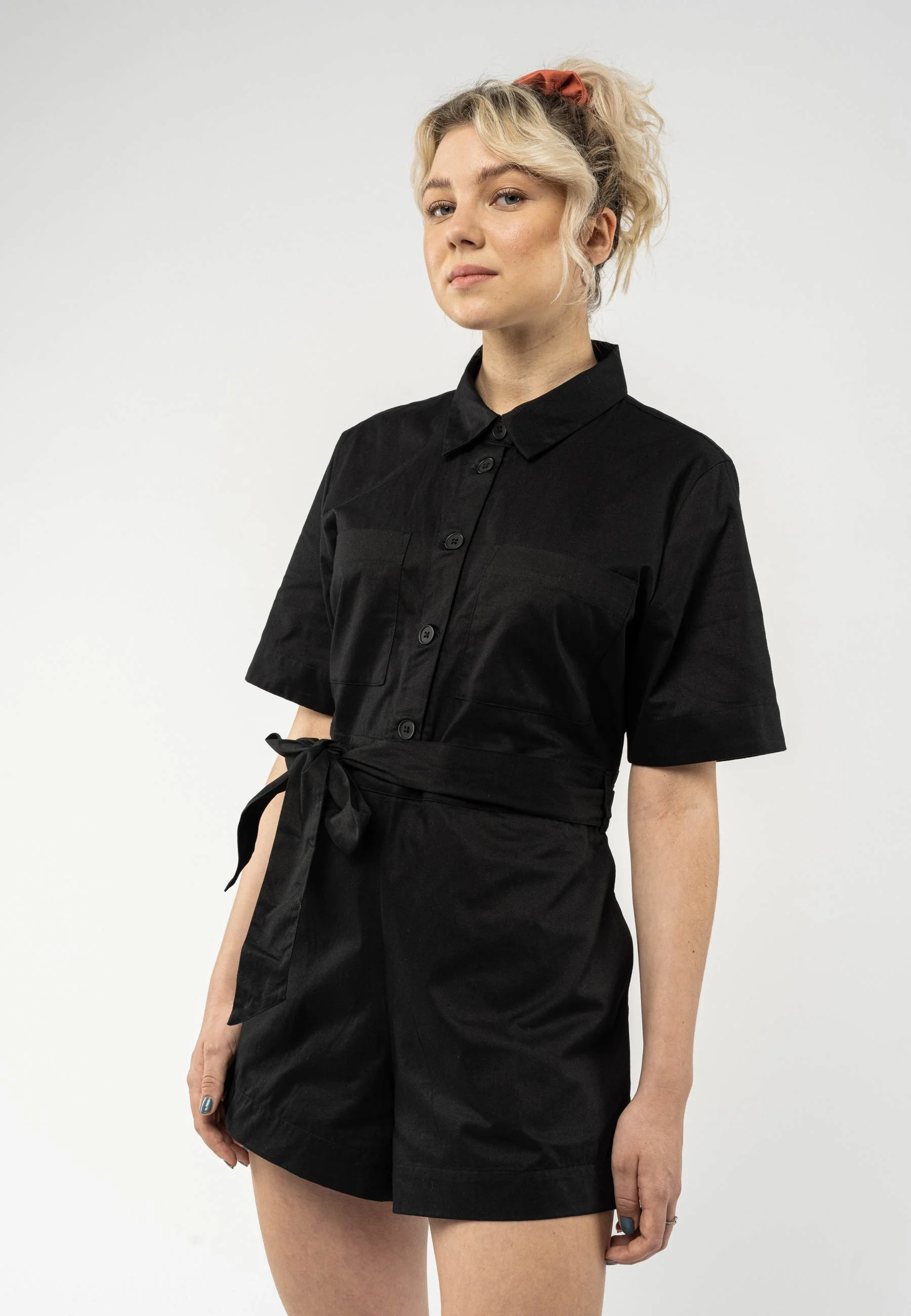 Kurzer Jumpsuit SANELA - Image 8